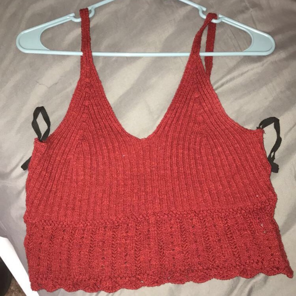 Red crop top